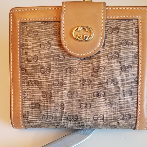 Vintage Gucci Brown Monogram Wallet - Picture 10 of 15